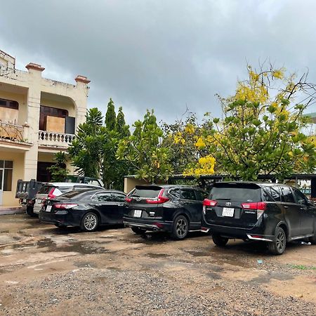 Hotel Minh Hang Фан Тиет Екстериор снимка